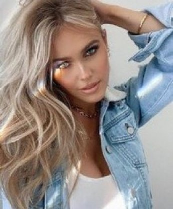 Опыт в мире наслаждения? У меня его более, чем достаточно! 💋 Живу в Москве и готова порадовать тебя своей ненасытной страстью и эксцентричностью. Мои услуги – источник безудержного удовольствия и неповторимого восторга. Разнообразие возможностей, которые я предлагаю, оставит тебя без слов. 🌟 Интимные игры, массаж, фантазии – все это я могу предложить тебе, дорогой гость. Подарю тебе незабываемые моменты, о которых будешь мечтать снова и снова. Мои фото и отзывы говорят сами за себя – я непревзойденная в своем деле. ✨ Тебе осталось только позвонить мне и отдаться в мои нежные и искусные руки. Тебя ждет райский отдых с обольстительной Любовницей. Не теряй времени и приходи – тебе не пожалеешь! 🌹 Кира
